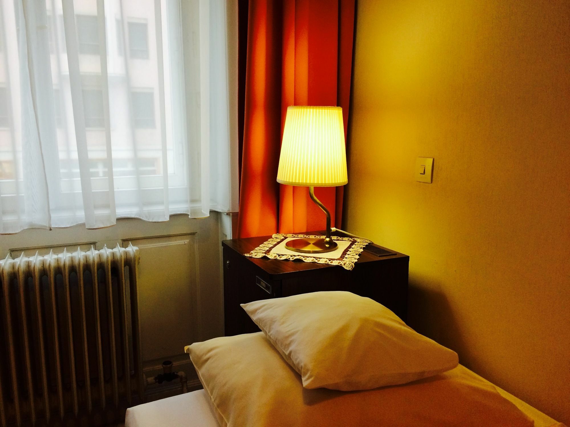 Pension Hotel Mariahilf Vienna Exterior photo